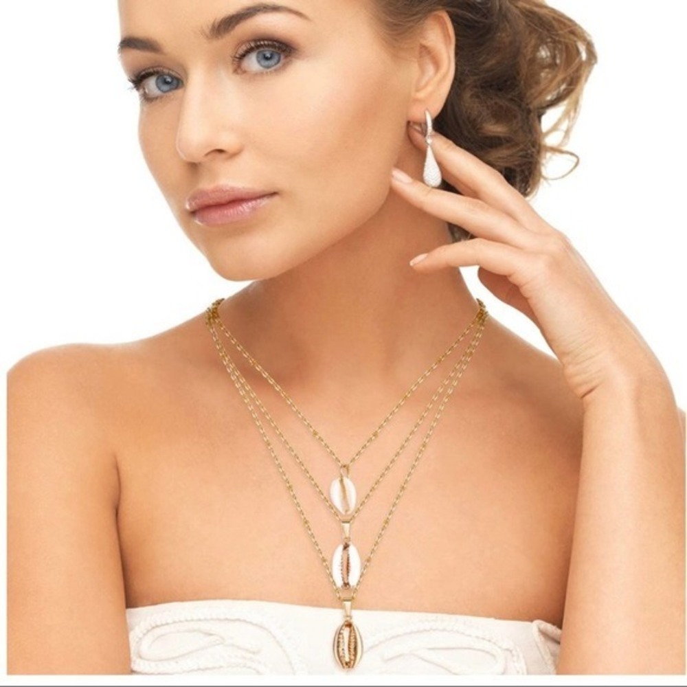 NEW Seashell Multi-layered Necklace